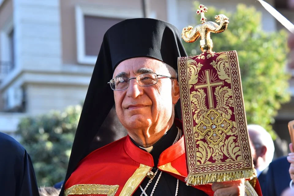 البطريرك يوسف العبسي عبّر عن ألمه ممّا أوصل الشعب اللبنانيّ للغضب والنزول الى الشارع