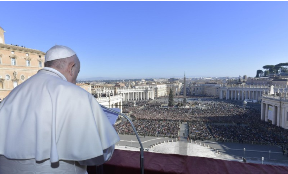 Pope At Urbi Et Orbi Prays For The Suffering Children Of The World The Middle East Council Of Churches