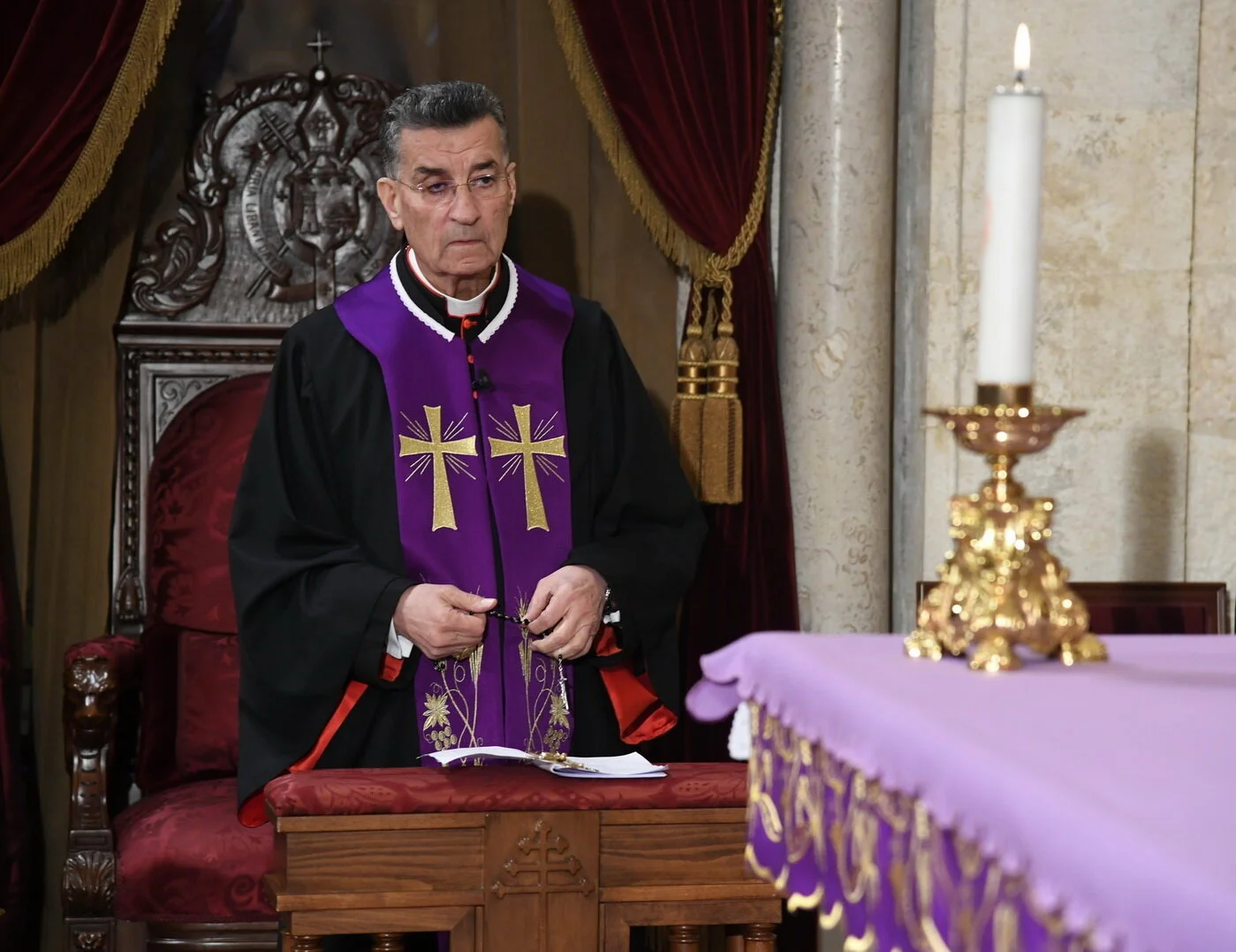 الكنيسة في مواجهة فيروس كورونا