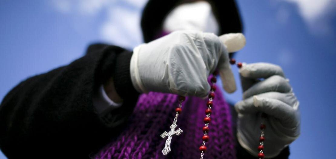 الكنيسة في مواجهة فيروس كورونا - قداسة البابا فرنسيس يدعو إلى مبادرة عالميّة طوال شهر أيار/ مايو المقبل للصلاة من أجل نهاية الوباء