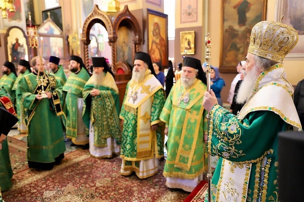 البعثة الكنسيّة الأرثوذكسيّة الروسيّة في القدس تحتفل بعيد الثالوث الأقدس