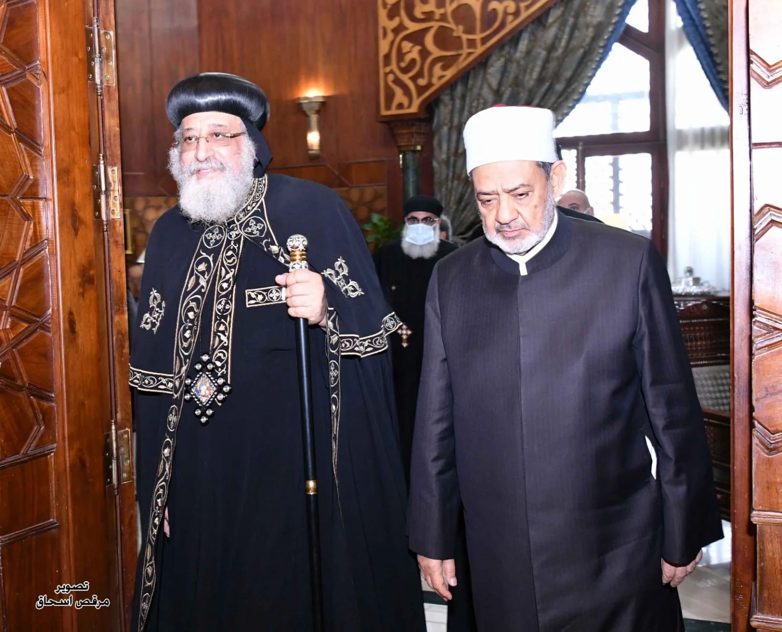 قداسة البابا تواضروس الثاني يهنّئ فضيلة شيخ الأزهر بعيد الأضحى