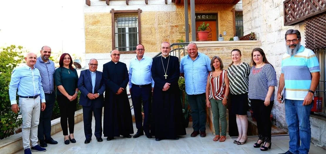غبطة البطريرك بيتسابالا يلتقي أسرة الكاريتاس الأردنيّة في مقرّ الإدارة العامّة