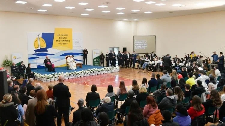 His Holiness Pope Francis to youth in Greece: Experience God’s love, meet real people, dream big