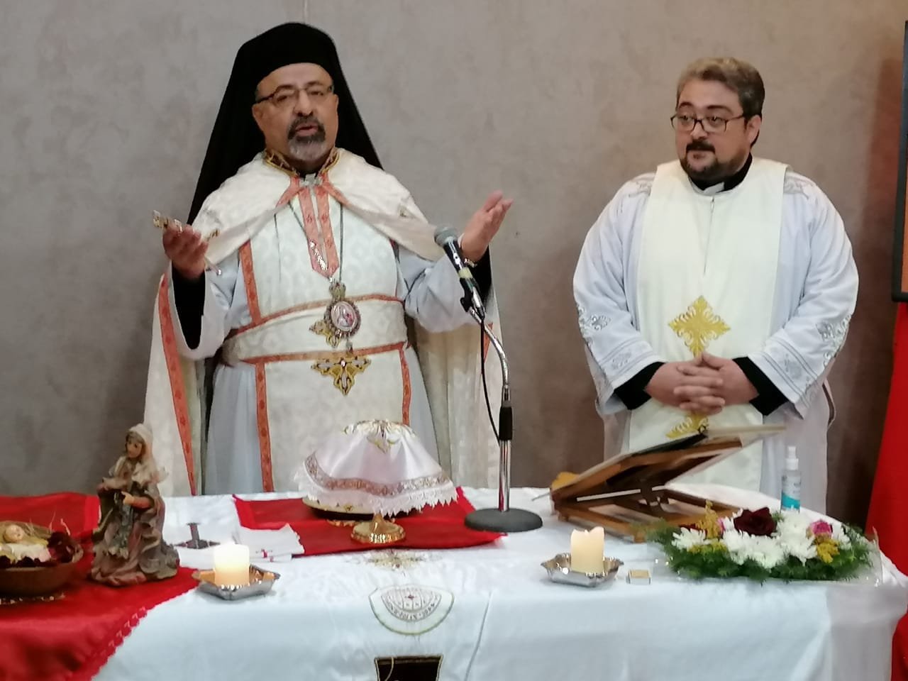 غبطة البطريرك الأنبا إبراهيم إسحق يترأّس قدّاس بداية العام الجديد في كنيسة الملاك ميخائيل بحدائق القبّة