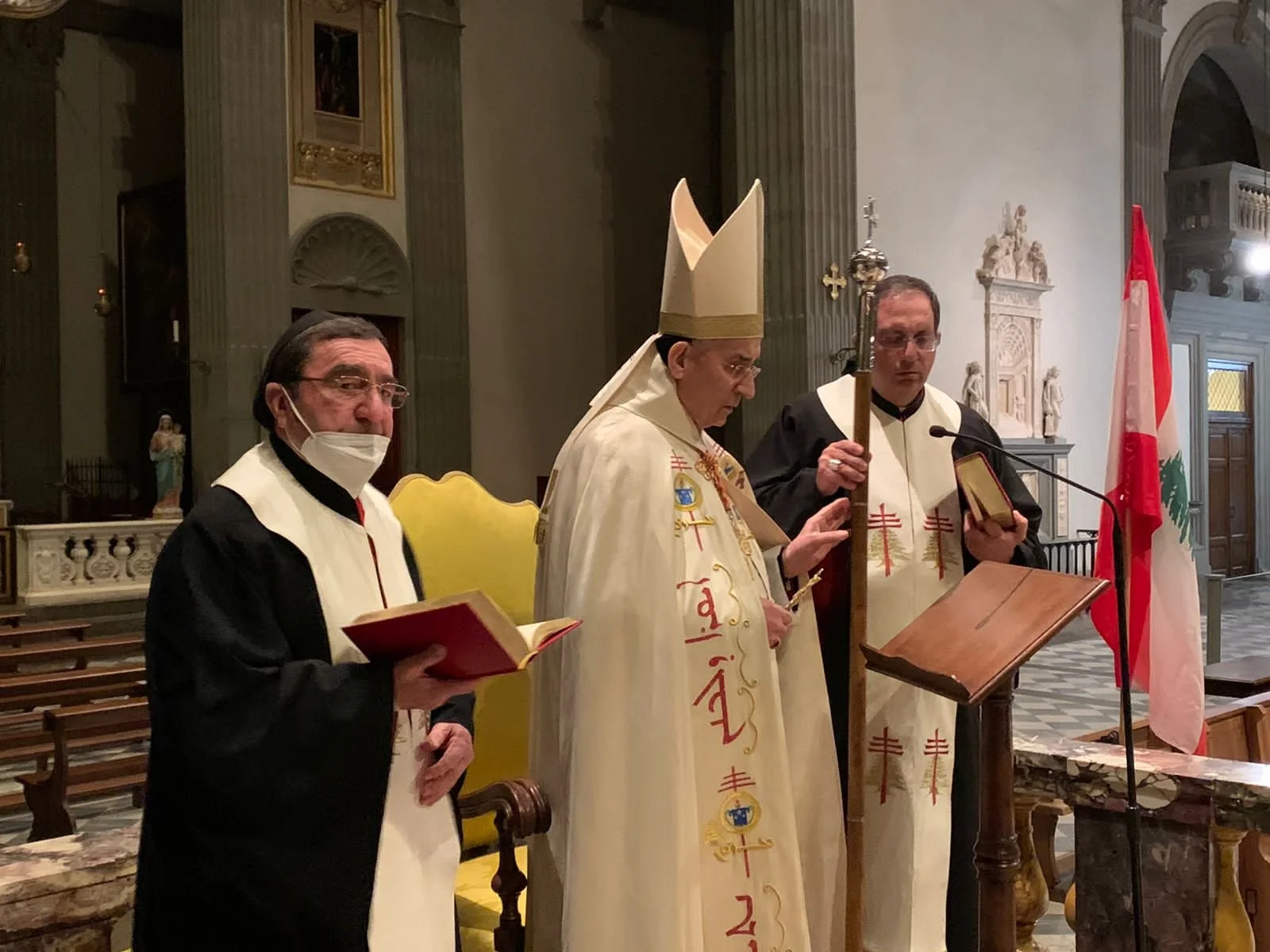 غبطة البطريرك الرّاعي ترأّس قدّاسًا على نيّة لبنان مع الجالية اللّبنانيّة بكاتدرائيّة القدّيس لورنزو في فلورانس