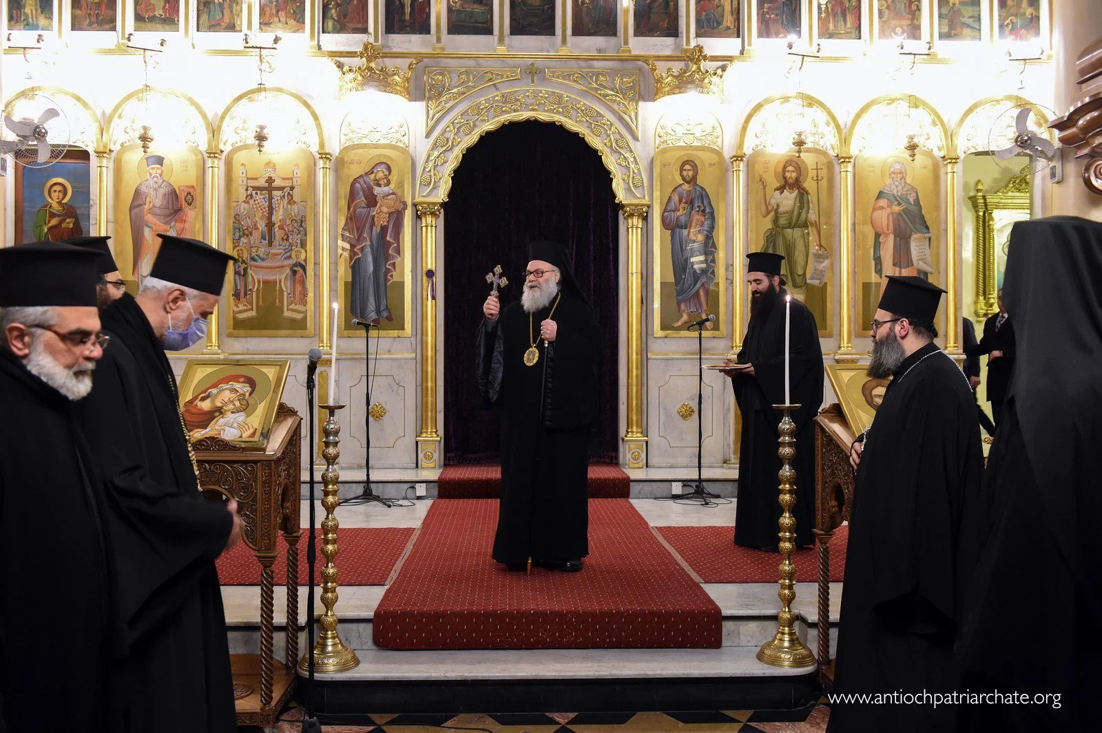 غبطة البطريرك يوحنا العاشر يترأّس صلاة النوم الكبرى في كنيسة الصّليب المقدّس بدمشق