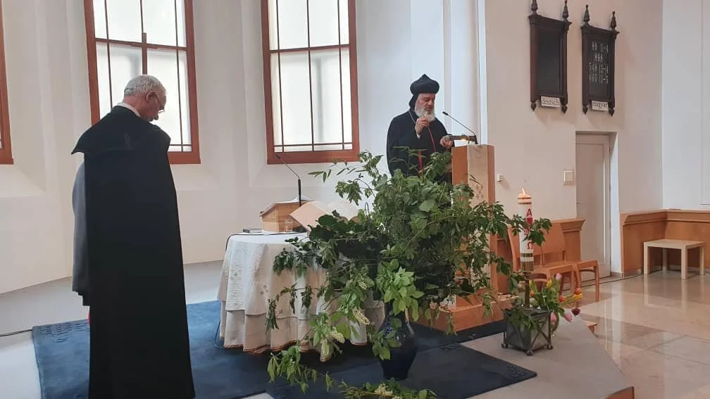 His Holiness Patriarch Mor Ignatius Aphrem II Attended the Special Service of Palms Sunday at the Hungarian Reformed Church
