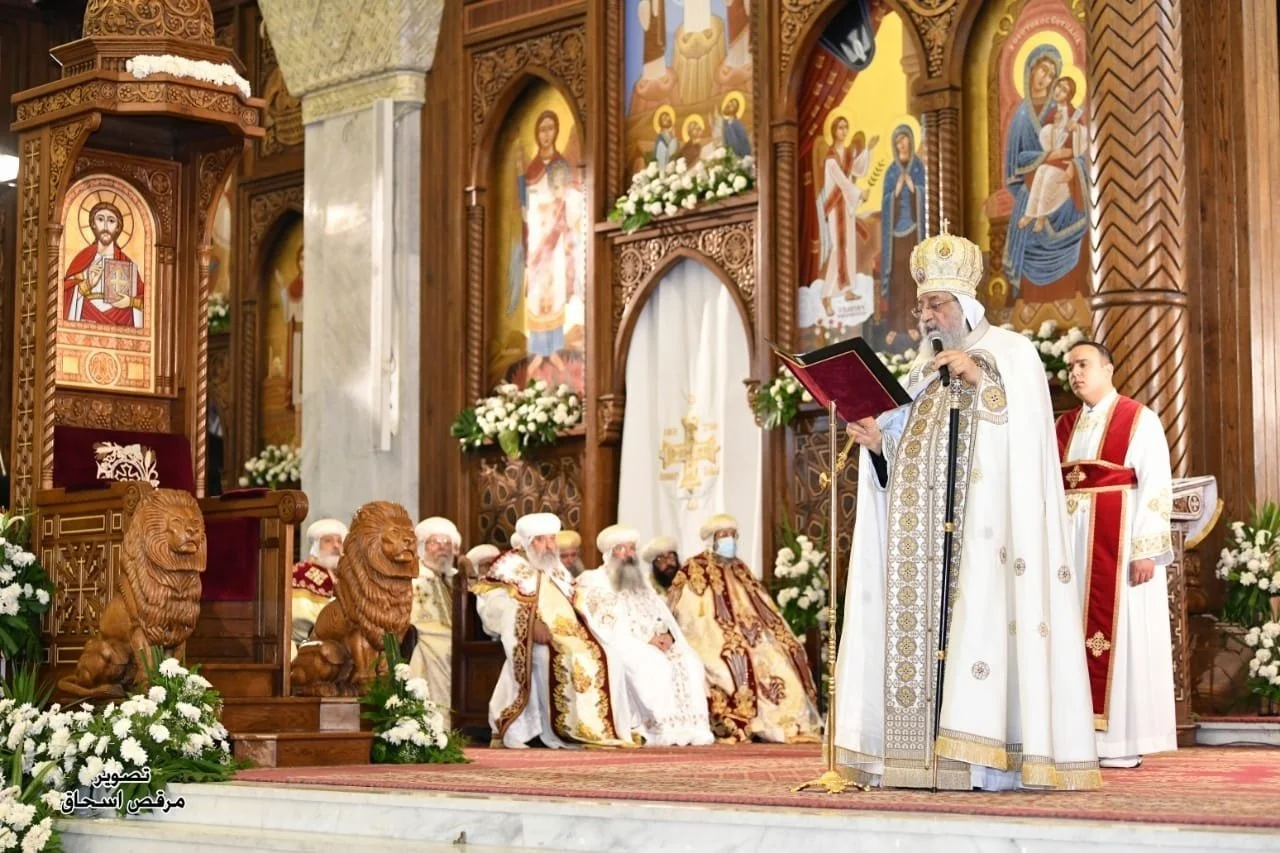 قداسة البابا تواضروس الثاني يصلّي قدّاس عيد القيامة في الكاتدرائيّة المرقسيّة بالعبّاسيّة