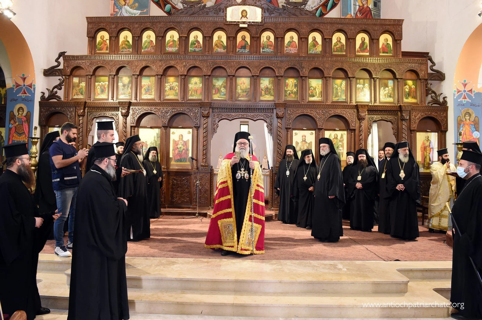 غبطة البطريرك يوحنا العاشر يختتم زيارته الرعائيّة إلى أبرشيّة حماه بترأّسه القدّاس الإلهيّ في كنيسة القدّيس جاورجيوس، حماه، ويلتقي أسرة مكتب التعليم الدينيّ وعائلات الشّهداء بالمدينة ويؤكّد