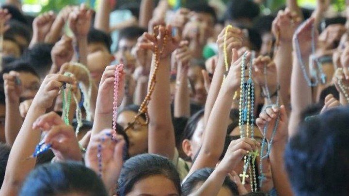 البابا فرنسيس: للإنضمام غدًا إلى صلاة مسبحة الورديّة من أجل السّلام