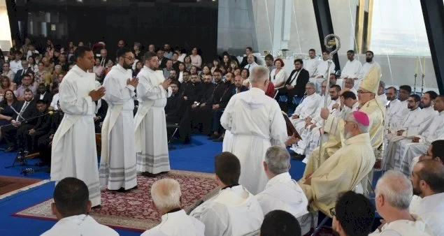 الرسامة الكهنوتية في معهد أم الفادي – الجليل