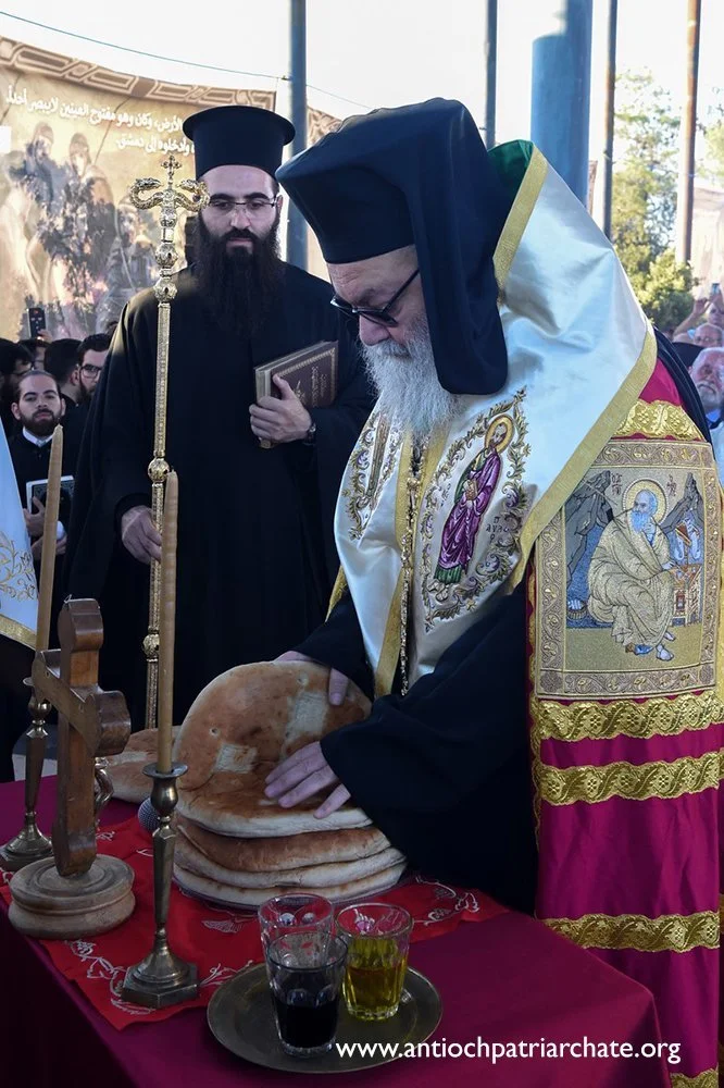 غبطة البطريرك يوحنا العاشر يترأّس صلاة غروب عيد القدّيسَين بطرس وبولس