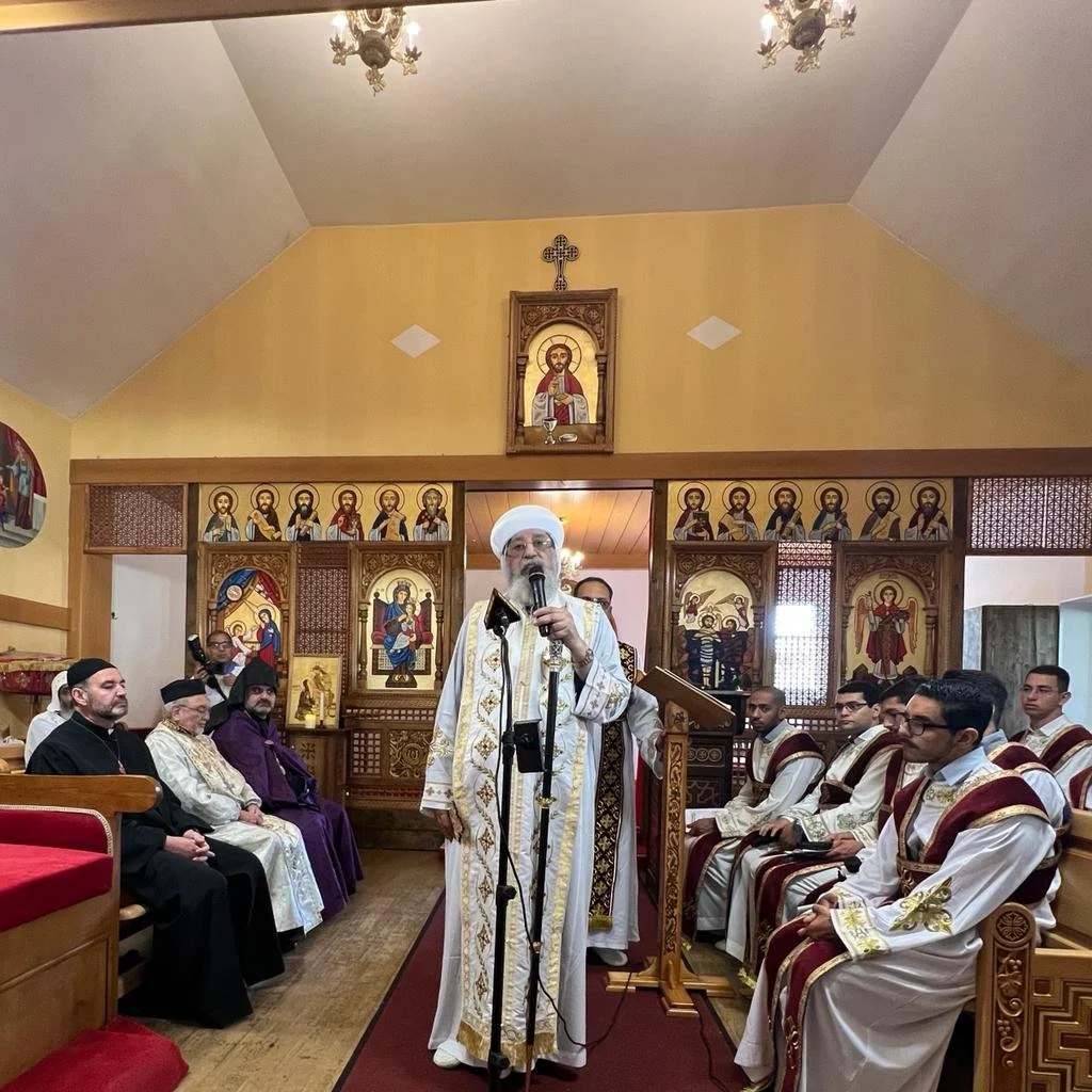 قداسة البابا تواضروس الثاني يدشن مذبح كنيسة القديس مكاريوس الكبير في دير الأنبا أنطونيوس ومذبح القديسة حنة ومذبح القديستين بربارة ويوليانا في دير القديسة حنة في النمسا