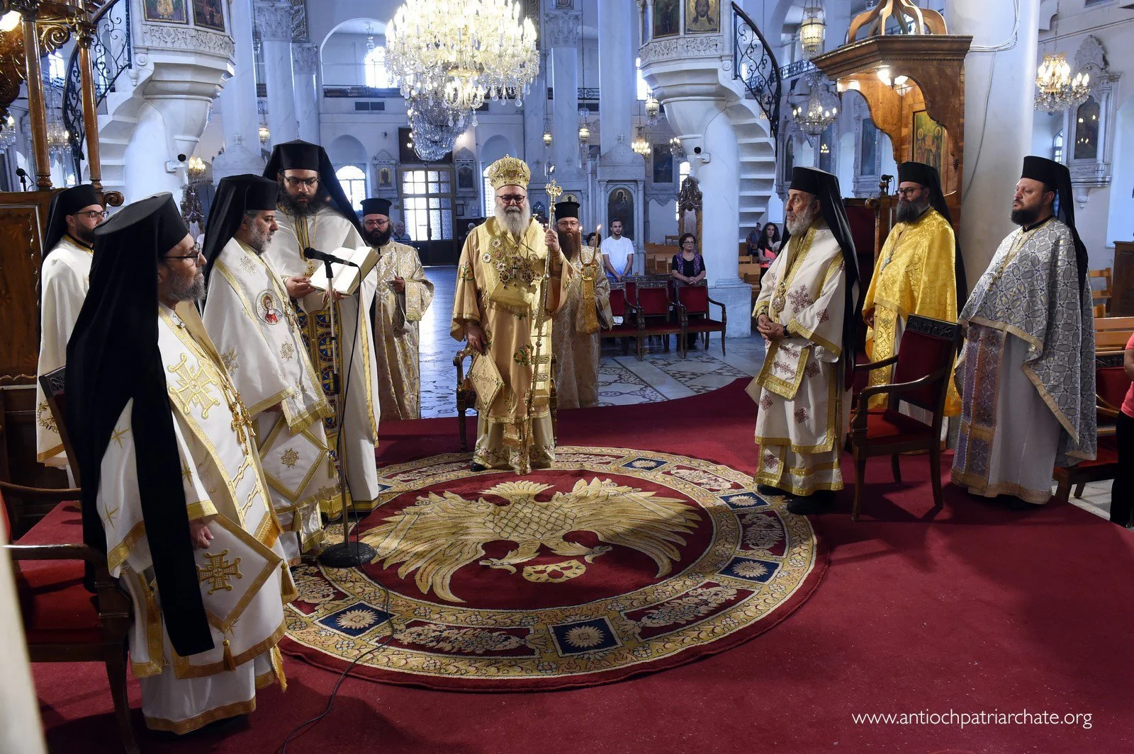 غبطة البطريرك يوحنّا العاشر يترأّس القدّاس الإلهيّ في الكاتدرائيّة المريميّة