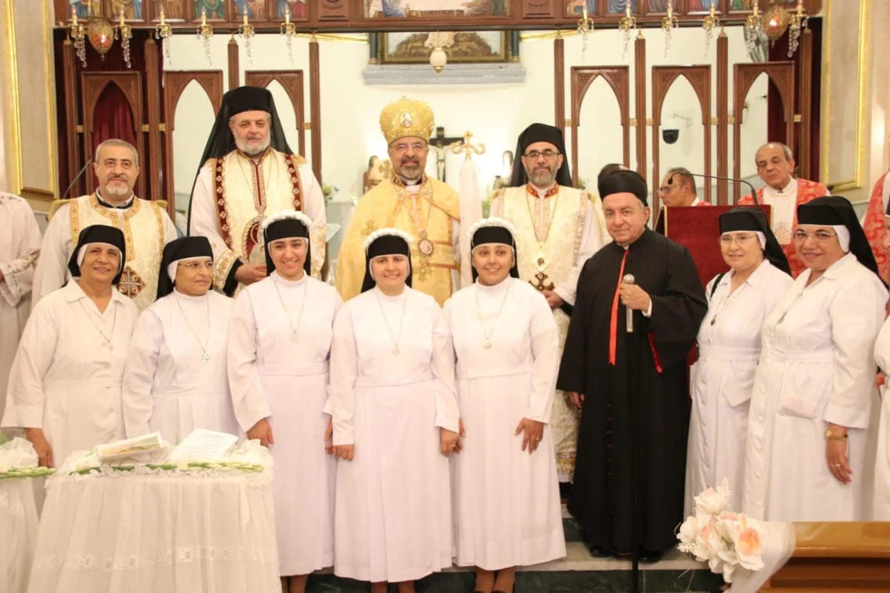 غبطة البطريرك الأنبا إبراهيم إسحق يترأّس النذور الدائمة لثلاثة من راهبات يسوع ومريم القبطيّات