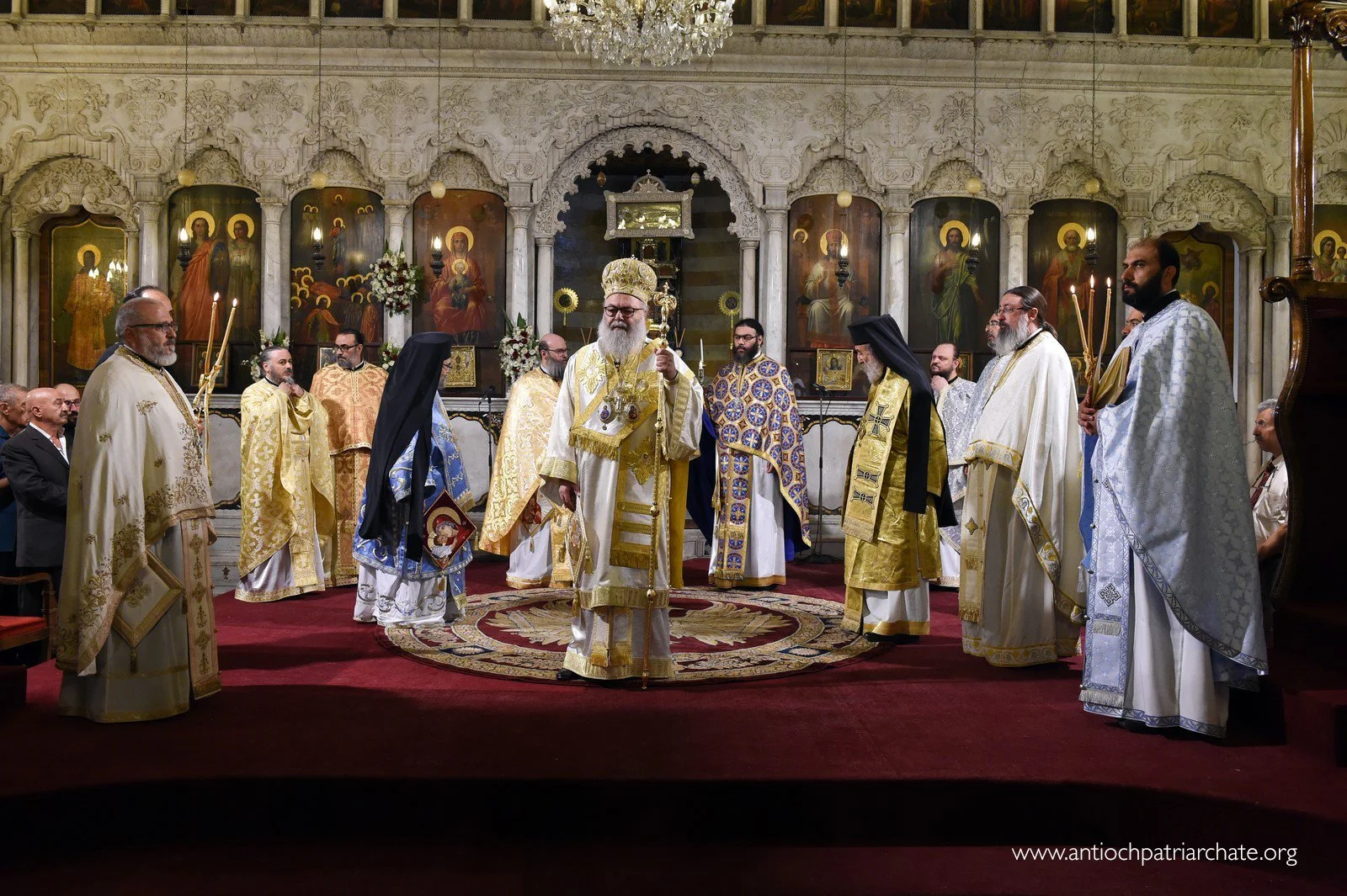 غبطة البطريرك يوحنا العاشر يقيم عيد رقاد السيّدة في الكاتدرائيّة المريميّة