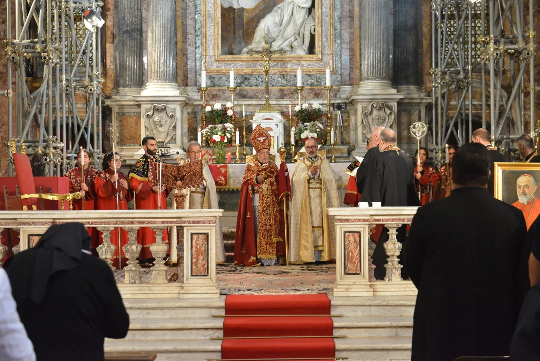 غبطة البطريرك روفائيل بيدروس الحادي والعشرون ميناسيان في قدّاس الشكر من روما 