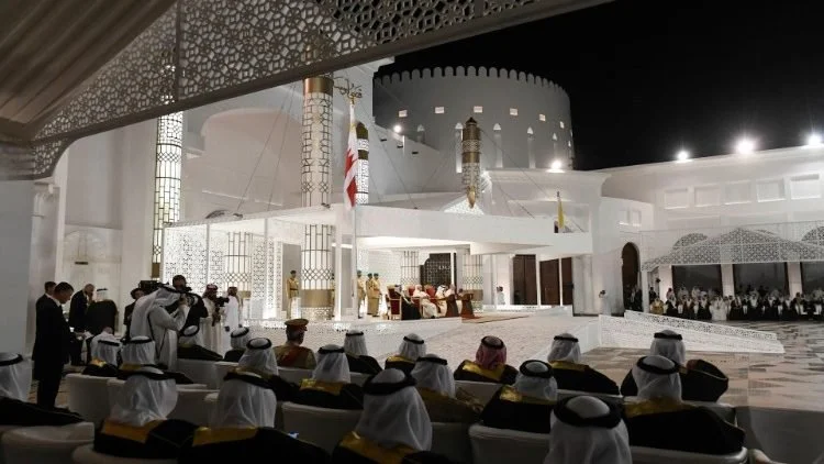 His Holiness Pope Francis in Bahrain: 