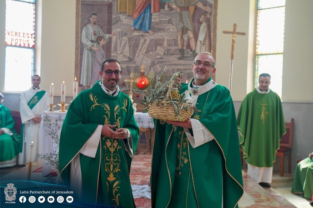 Olive harvest season: His Beatitude Patriarch Pierbattista Pizzaballa blesses the fruits of the land