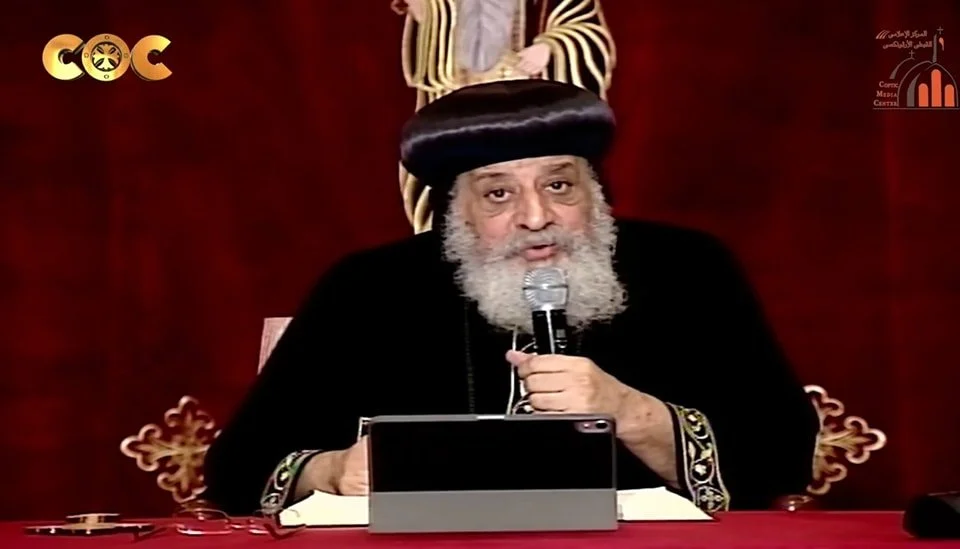 دور المرأة الزوجة والأم في الأسرة