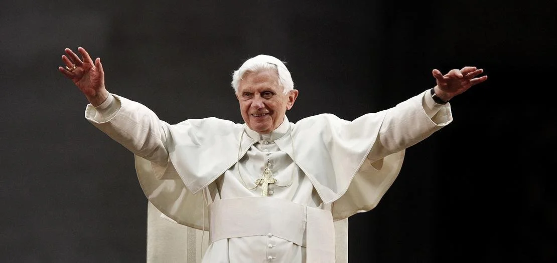 قداسة البابا الفخري بندكتس السادس عشر ينتقل إلى ديار النور: العامل المتواضع في كرم الرب