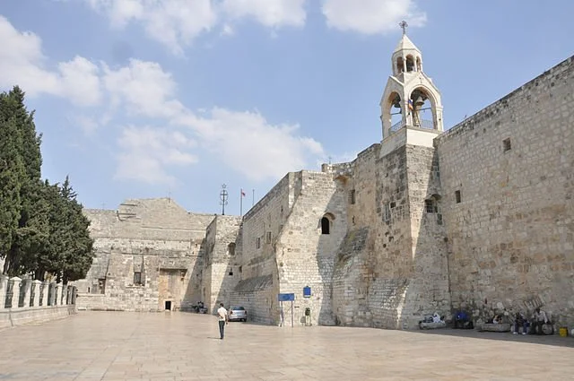 Video - BETHLEHEM: A baby in the house of bread - Holy Scripture Holy Places