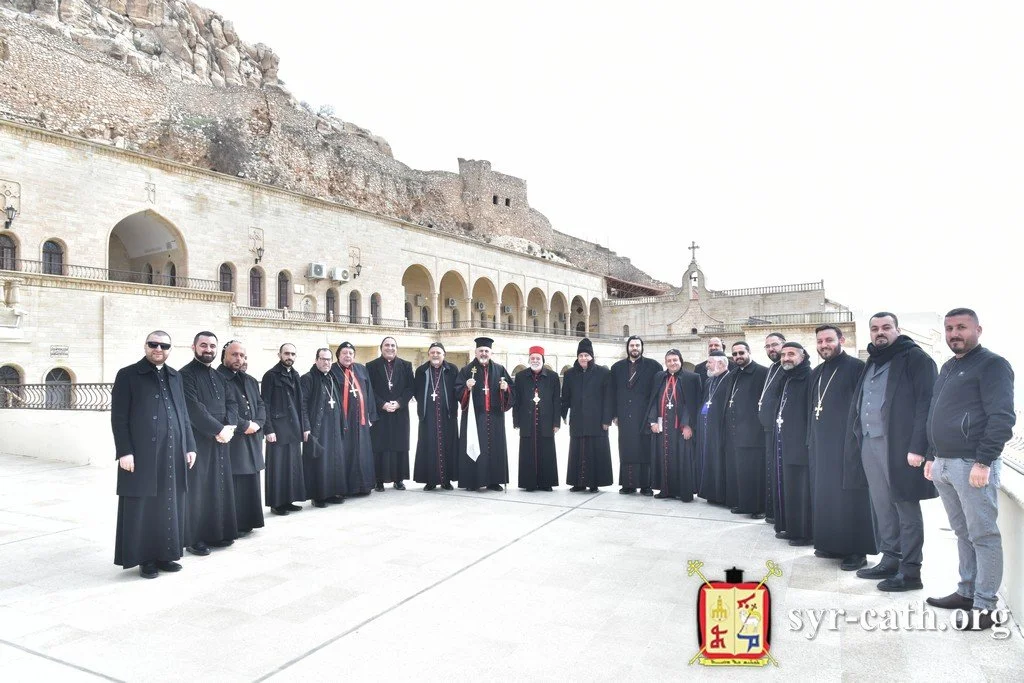 غبطة البطريرك مار اغناطيوس يوسف الثالث يونان يزور دير مار متّى الناسك التاريخي في جبل ألفاف، العراق