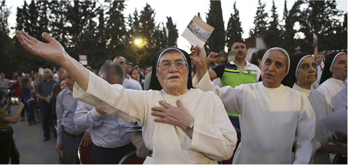 لسنا هنا عبثًا، بل اننا نحمل رسالة المحبة والرجاء والثقة، الهجرة اختيار أم تهرب؟