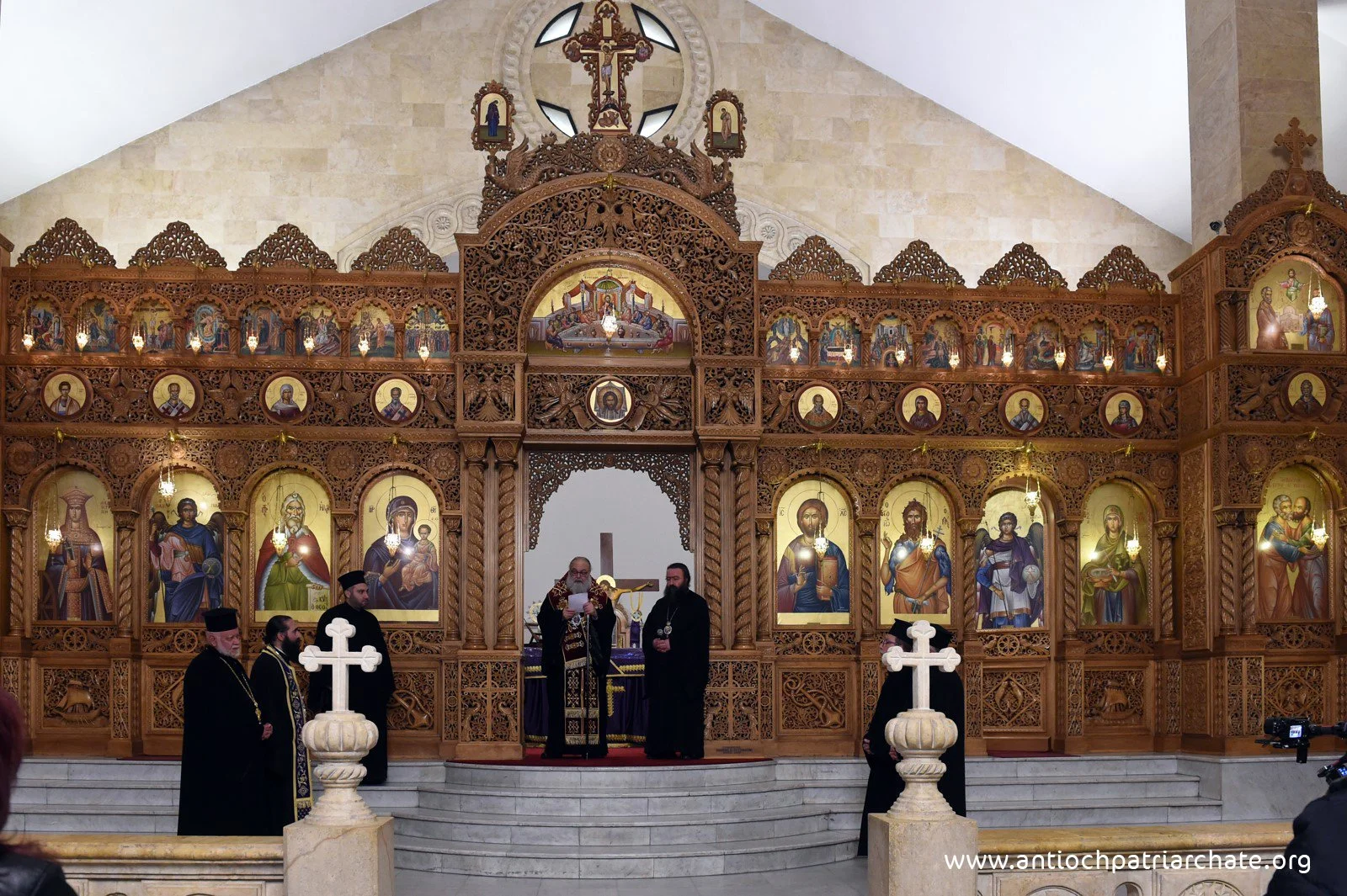 غبطة البطريرك يوحنّا العاشر يقيم صلاة النوم الكبرى في كنيسة النبي ايليا - حلب