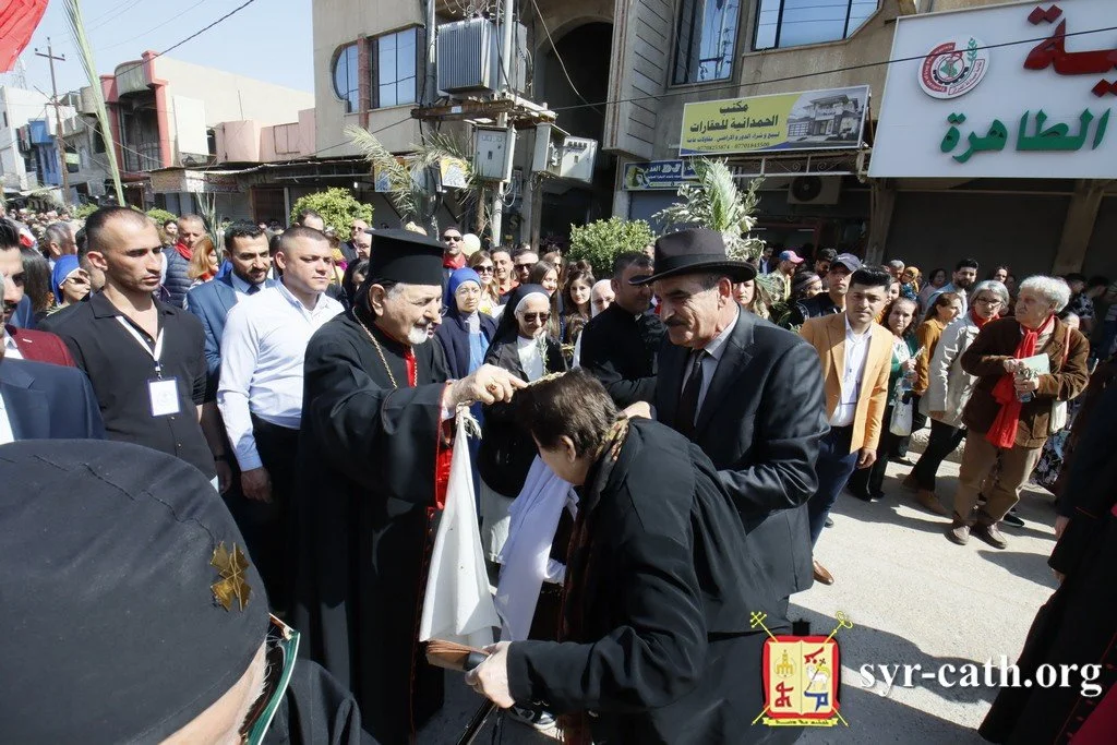 غبطة البطريرك مار اغناطيوس يوسف الثالث يونان يترأّس الإحتفالات بالتطواف والمسيرة السنويّة التقليديّة والتاريخيّة في شوارع قره قوش (بخديدي)، يوم عيد الشعانين، العراق