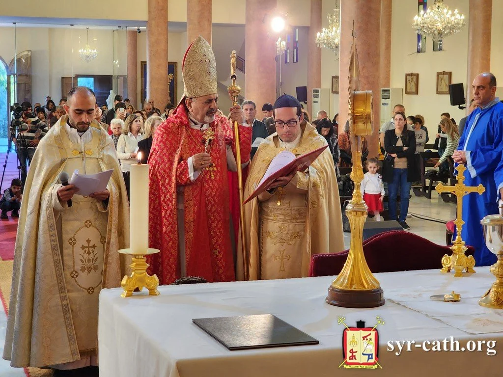 غبطة البطريرك مار اغناطيوس يوسف الثالث يونان يحتفل بقدّاس خميس الفصح ورتبة غسل أقدام التلاميذ في كاتدرائيّة سيّدة البشارة، المتحف - بيروت