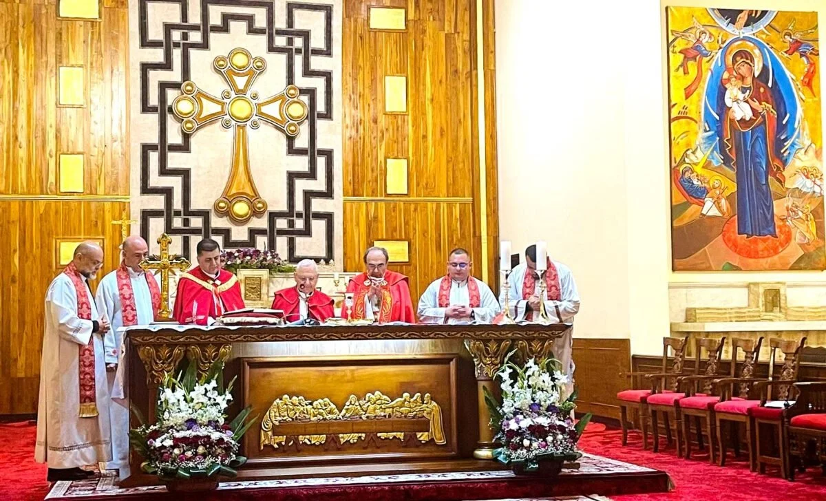 غبطة البطريرك الكاردينال لويس روفائيل ساكو يحتفل بقدّاس الفصح مع الكاردينال باربران والوفد المرافق