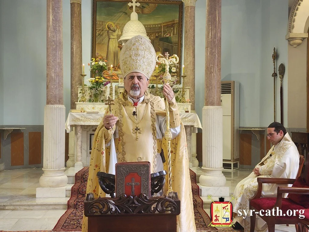 غبطة البطريرك مار اغناطيوس يوسف الثالث يونان يحتفل بقدّاس عيد القيامة المجيدة ورتبة السلام في كنيسة مار اغناطيوس في الكرسي البطريركي – بيروت