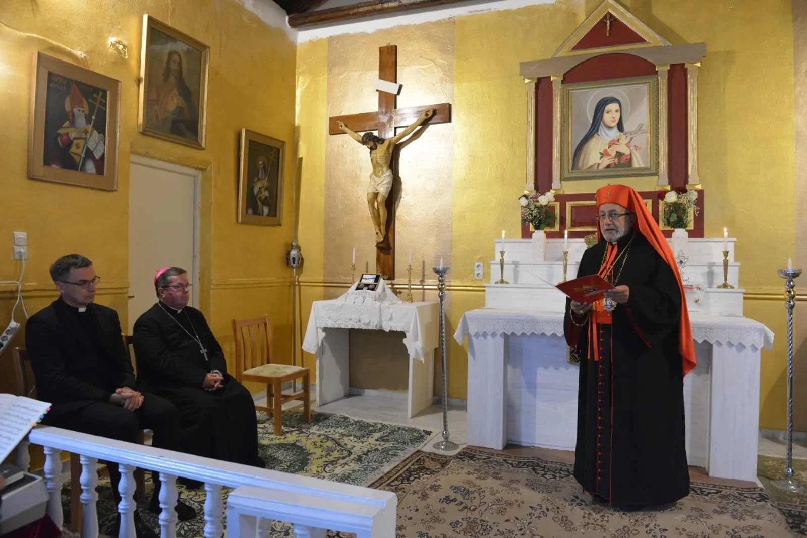 غبطة البطريرك روفائيل بيدروس الحادي والعشرون ميناسيان يفتتح الشّهر المريمي في كنيسة القدّيسة تريزيا الطفل يسوع في نيقيا- أثينا