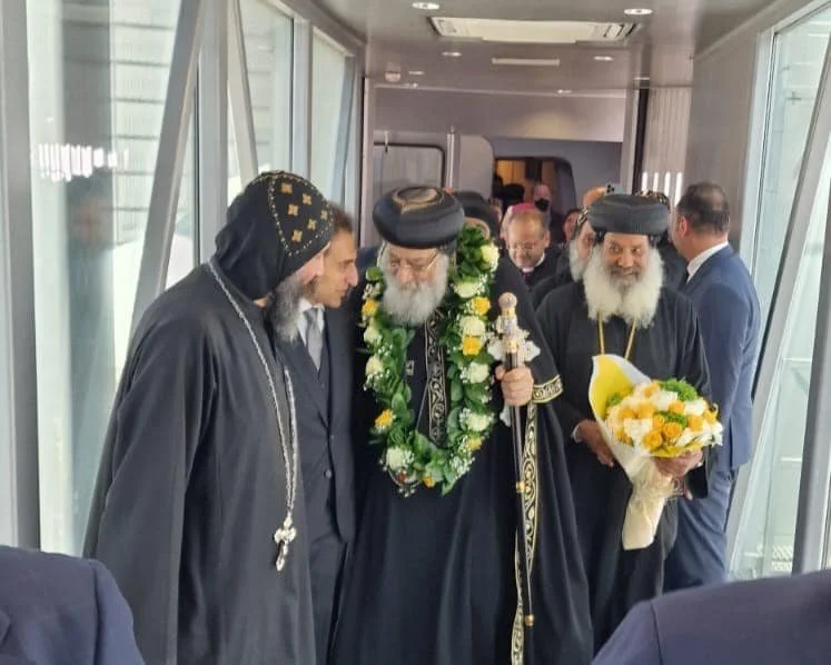 قداسة البابا تواضروس الثاني يصل إلى مطار روما الدولي في بداية زيارة الڤاتيكان