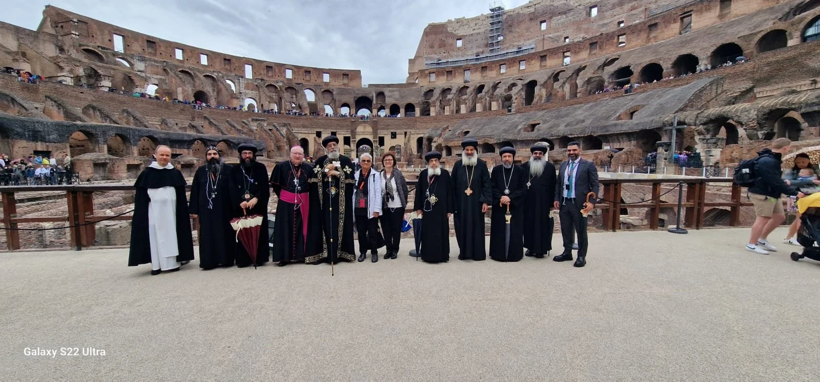 قداسة البابا تواضروس الثاني يزور "الكولوسيوم" موضع تعذيب المسيحيّين الأوائل في روما