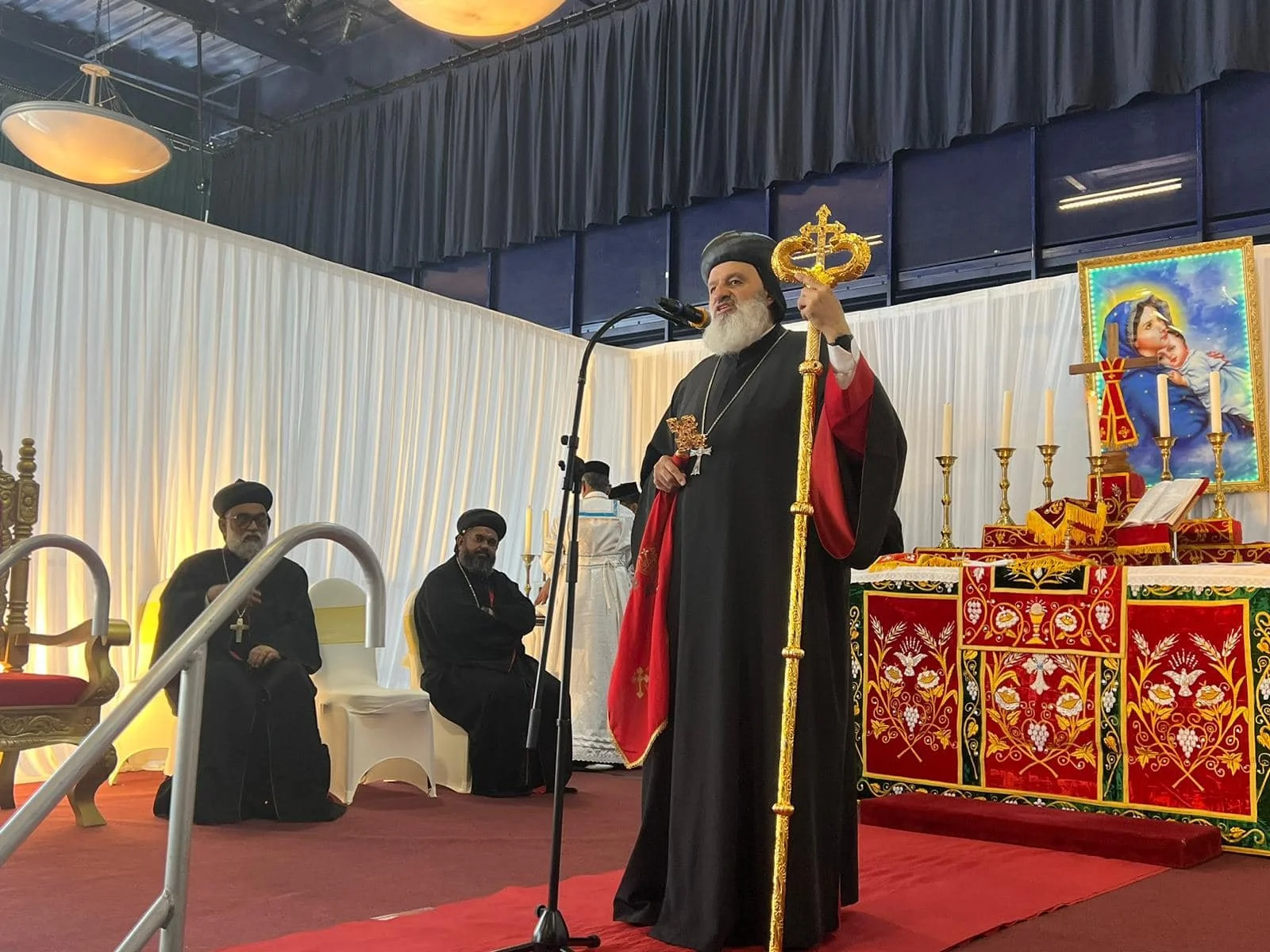 His Holiness Patriarch Mor Ignatius Aphrem II Celebrates the Holy Qurobo in Manchester