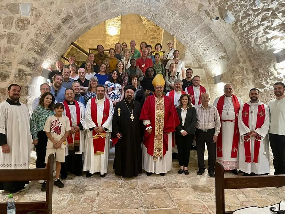 رئيس الأساقفة حسام نعوم يحتفل بالقدّاس في "العليّة" بيت القدّيس مرقس، عشيّة عيد العنصرة 2023