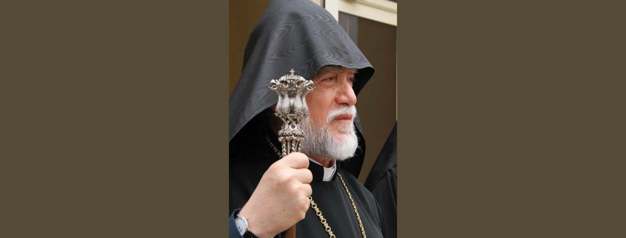 His Holiness Catholicos Aram I Departs for Canada