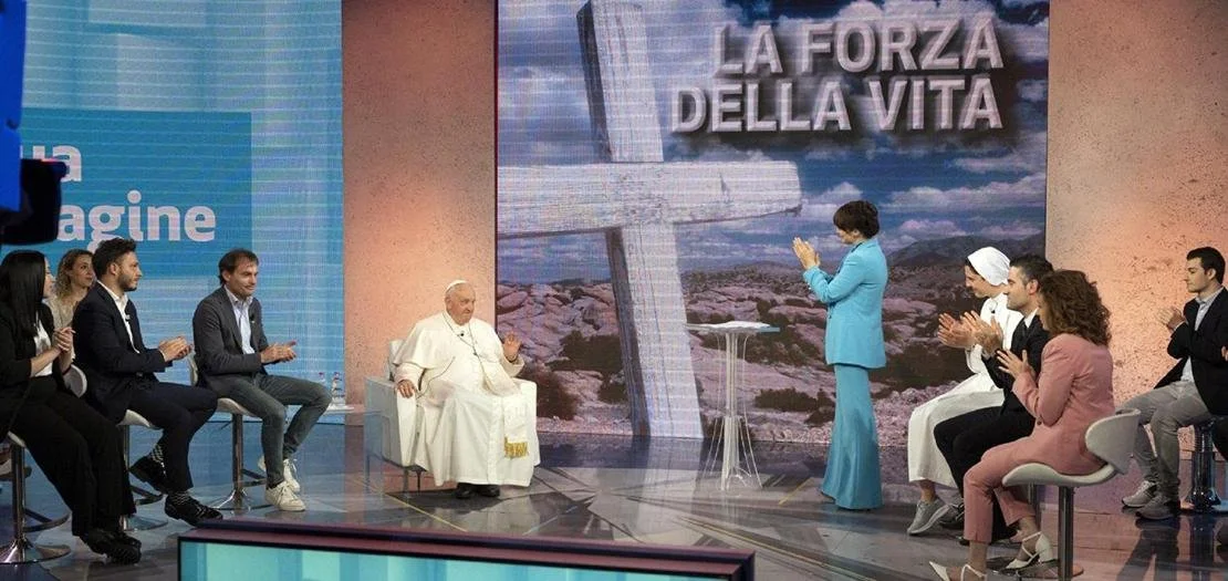 قداسة البابا فرنسيس في أوّل مقابلة تليفزيونيّة رئيسيّة: بالسّلام تنتصر الإنسانيّة دائمًا