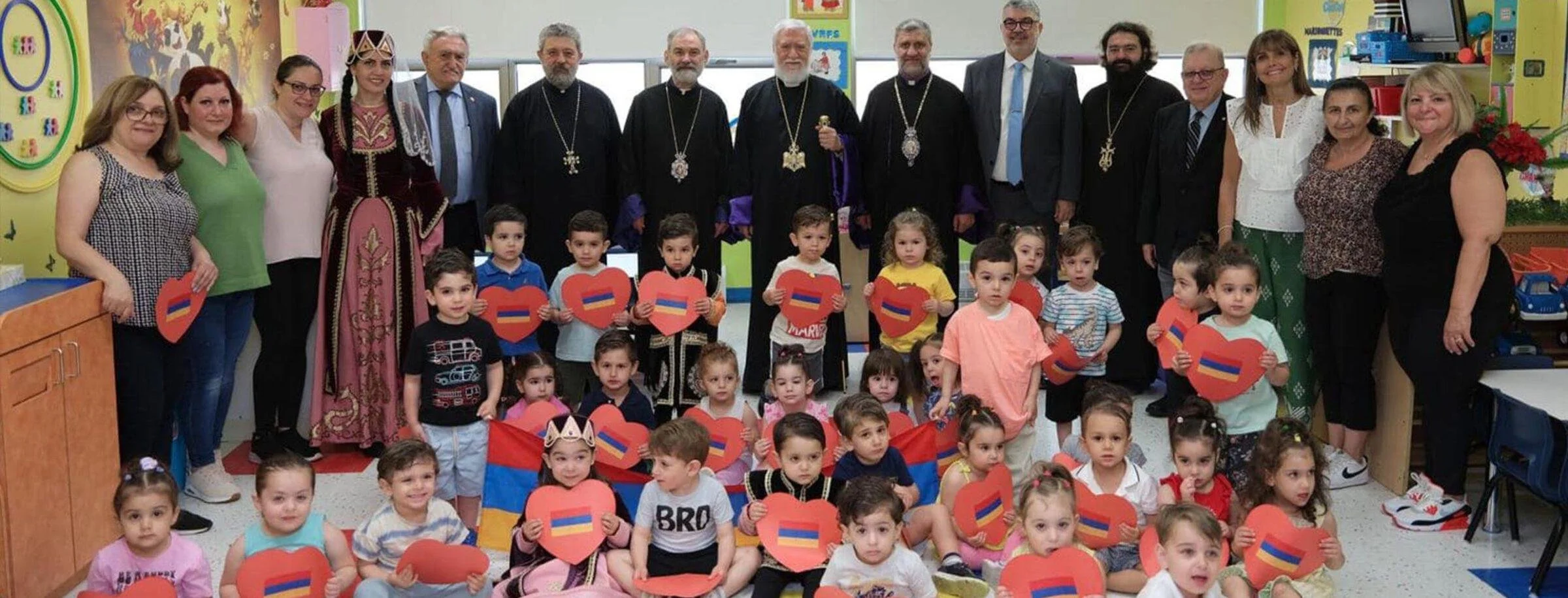 His Holiness Catholicos Aram I Visits The Sourp Hagop Armenian School and Horizon Weekly Offices