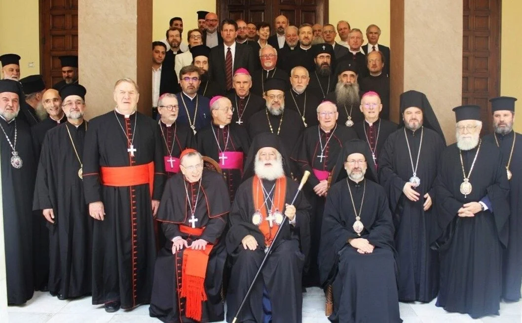 لجنة الحوار الأرثوذكسي - الكاثوليكي تتبنّى وثيقة عن المجمعيّة والأولويّة في الألفيّة الثانية