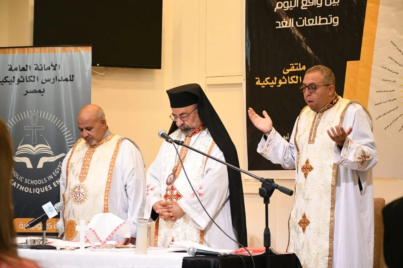 المدارس الكاثوليكيّة بين واقع اليوم وتطلّعات الغد… غبطة البطريرك الأنبا إبراهيم إسحق يستأنف فعاليّات اليوم الثاني لملتقى المدارس الكاثوليكيّة