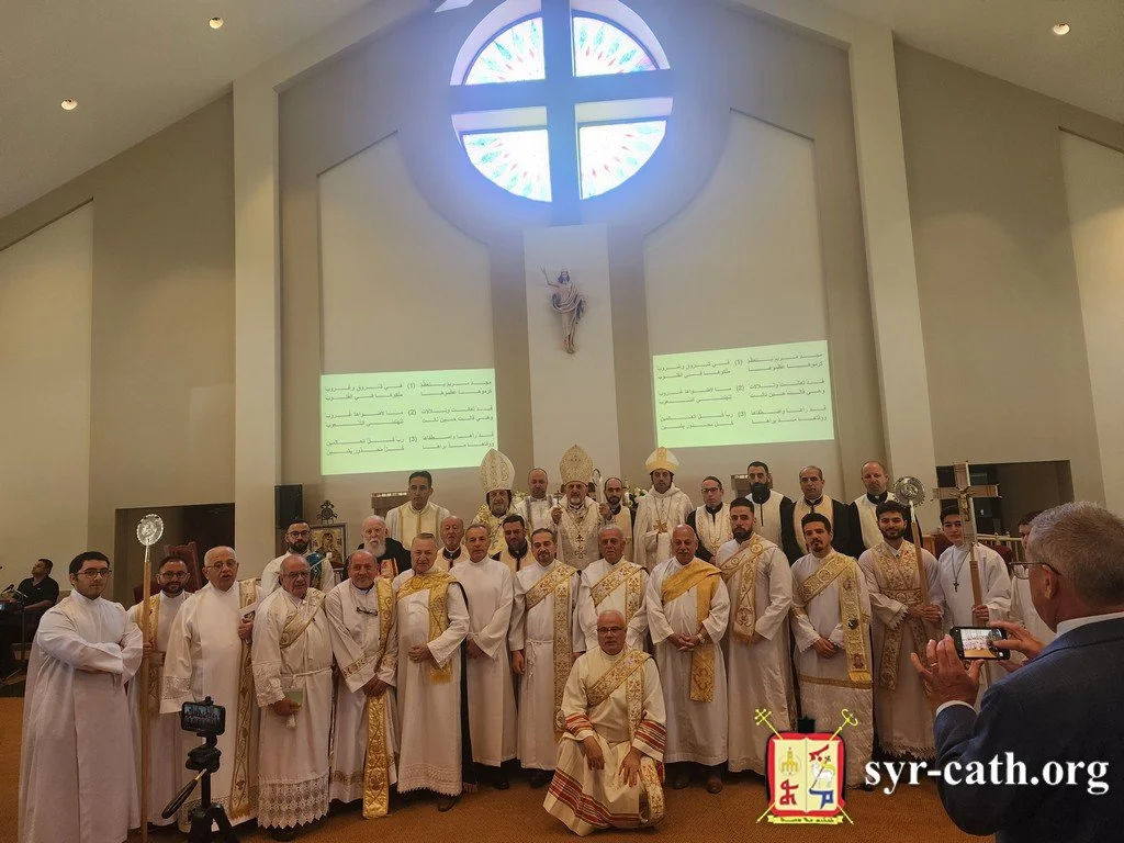 غبطة البطريرك مار اغناطيوس يوسف الثالث يونان يحتفل بالقدّاس الختامي لمؤتمر شبيبة أبرشيّة سيّدة النجاة في كاتدرائيّة مار توما في ديترويت – ميشيغان، الولايات المتّحدة الأميركيّة