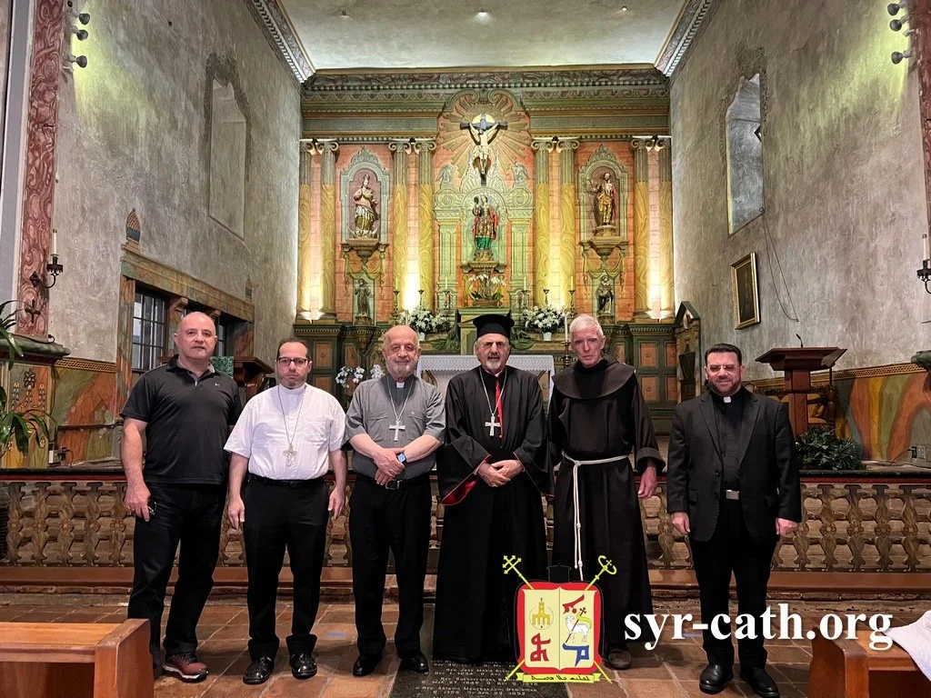 غبطة البطريرك مار اغناطيوس يوسف الثالث يونان يزور دير إرساليّة الرهبان الفرنسيسكان الأصاغر في منطقة سانتا بربارة – كاليفورنيا، الولايات المتّحدة الأميركيّة