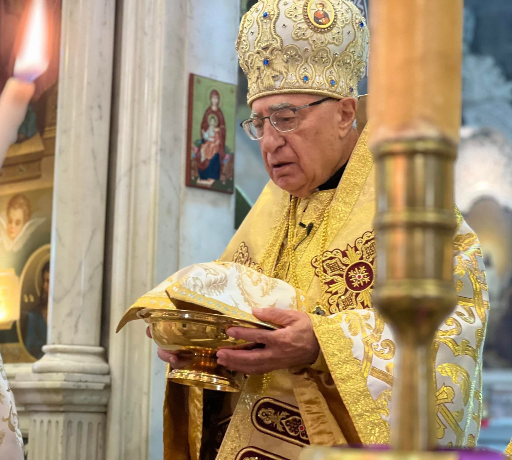 غبطة البطريرك يوسف العبسي يترأّس اللّيترجيا الإلهيّة المقدّسة للأحد السابع بعد العنصرة في كاتدرائيّة سيّدة النياح في حارة الزيتون، دمشق