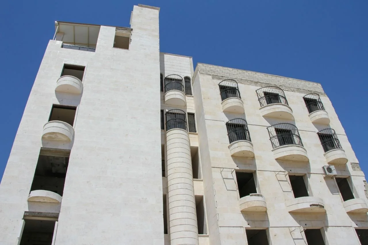 دار الرحمة للمسنّين في حلب  ينفض عنه غبار الحرب