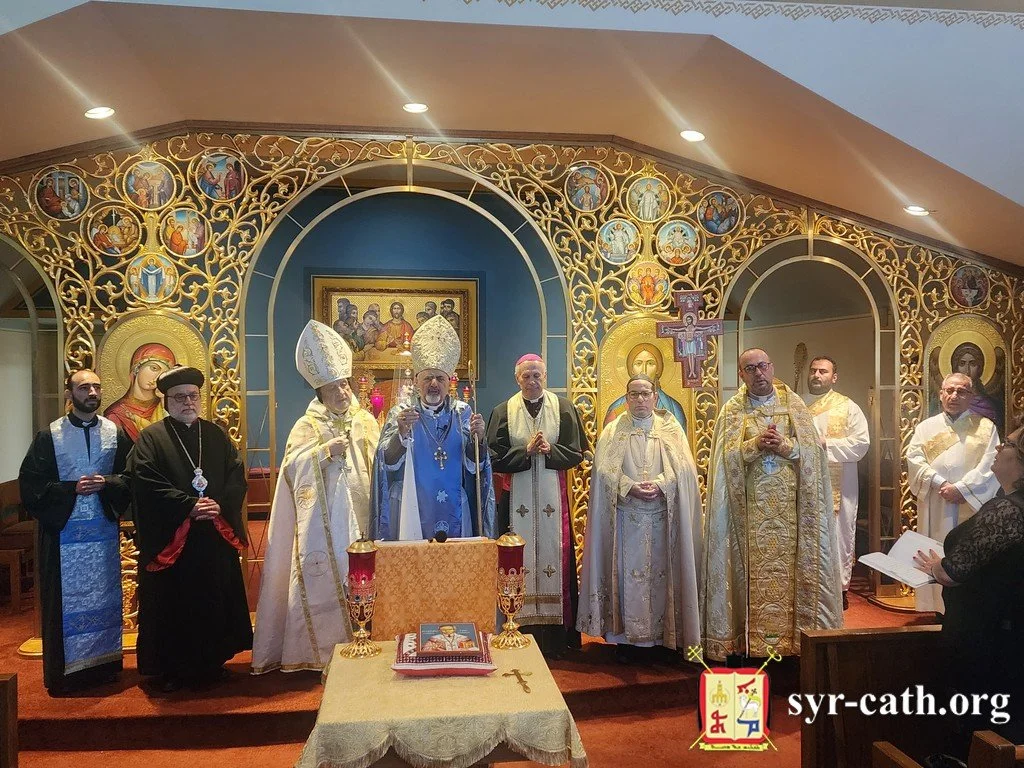 غبطة البطريرك مار اغناطيوس يوسف الثالث يونان يحتفل بالقدّاس في كنيسة رعيّة سيّدة النجاة في نيوجرسي، الولايات المتّحدة الأميركيّة