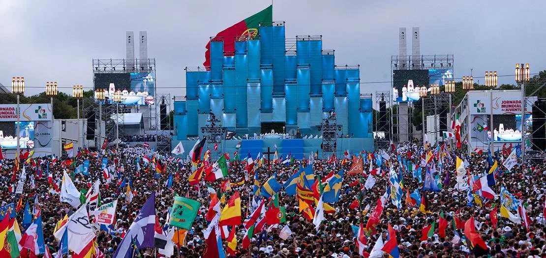 نيافة الكاردينال مانويل كليمنتي، بطريرك لشبونة، يترأّس قدّاس افتتاح الأيّام العالميّة للشباب بمشاركة مئات الآلاف